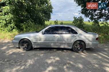 Седан Mercedes-Benz E-Class 2003 в Рівному