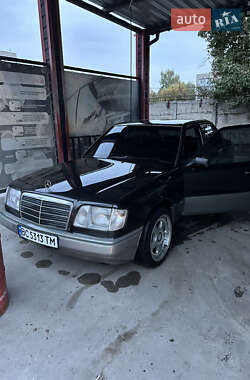 Седан Mercedes-Benz E-Class 1995 в 