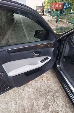 Седан Mercedes-Benz E-Class 2010 в 
