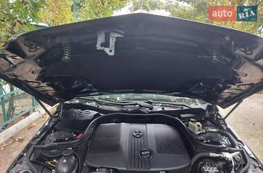 Седан Mercedes-Benz E-Class 2010 в 