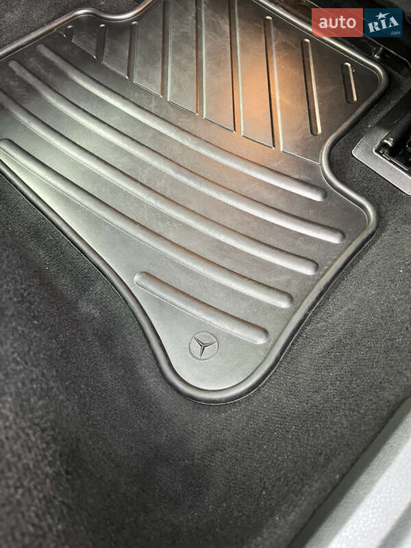 Седан Mercedes-Benz E-Class 2011 в Днепре фото 48 Седан Mercedes-Benz E-Class 2011 в Днепре