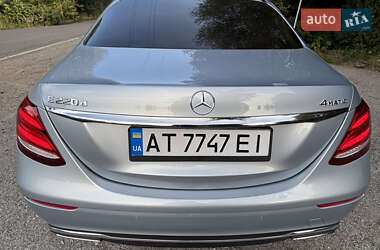 Седан Mercedes-Benz E-Class 2016 в 
