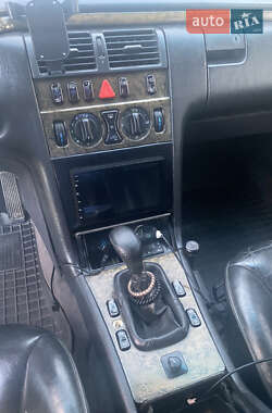 Седан Mercedes-Benz E-Class 1996 в 