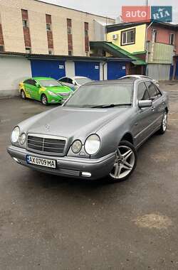 Седан Mercedes-Benz E-Class 1999 в Харькове