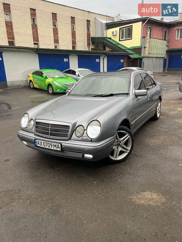 Mercedes-Benz E-Class 1999