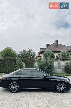 Седан Mercedes-Benz E-Class 2016 в 