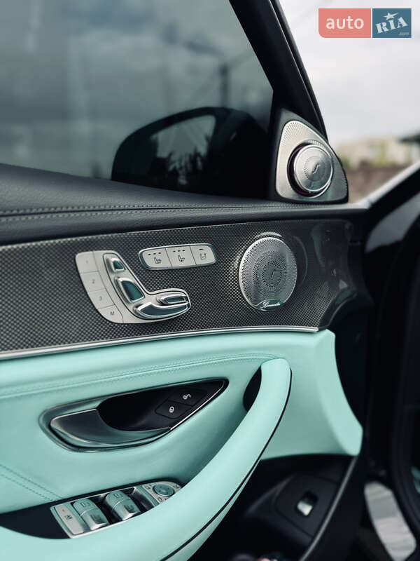 Седан Mercedes-Benz E-Class 2016 в Рівному