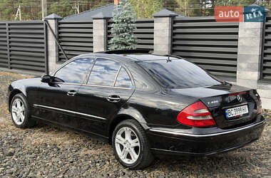 Седан Mercedes-Benz E-Class 2004 в Вараші