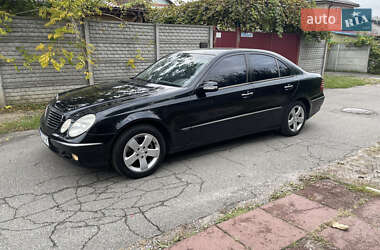 Седан Mercedes-Benz E-Class 2003 в Києві