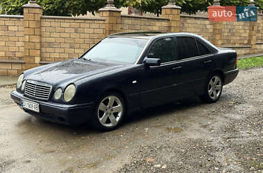 Седан Mercedes-Benz E-Class 1998 в 