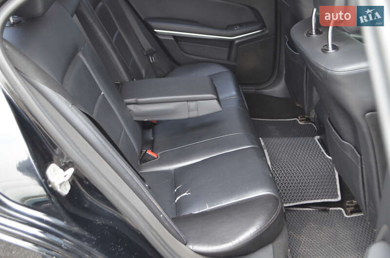 Седан Mercedes-Benz E-Class 2011 в Киеве