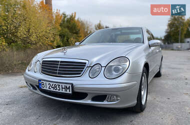 Седан Mercedes-Benz E-Class 2004 в Хороле