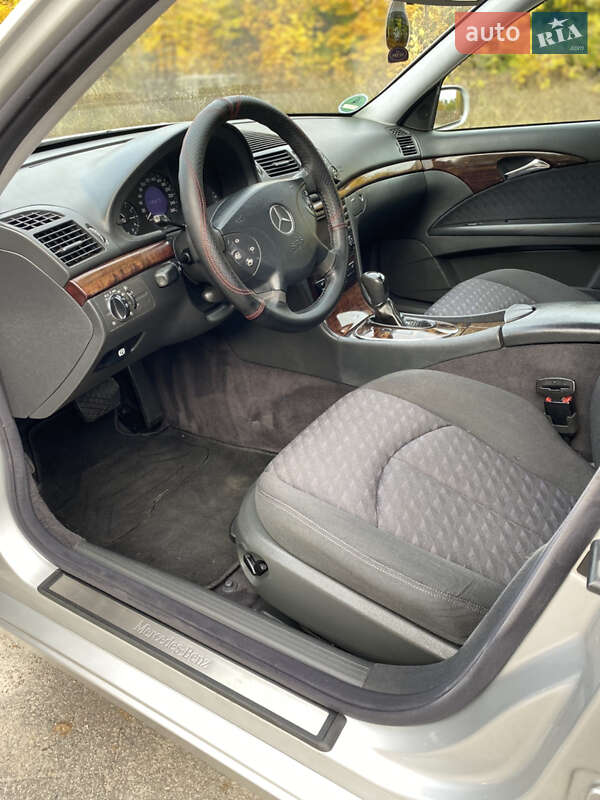 Седан Mercedes-Benz E-Class 2004 в Хоролі фото 15 Седан Mercedes-Benz E-Class 2004 в Хоролі