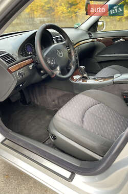 Седан Mercedes-Benz E-Class 2004 в 