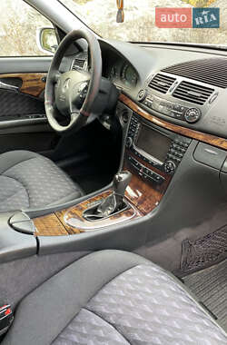 Седан Mercedes-Benz E-Class 2004 в 