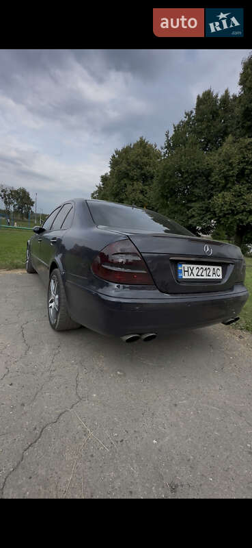 Седан Mercedes-Benz E-Class 2004 в Хмельницком