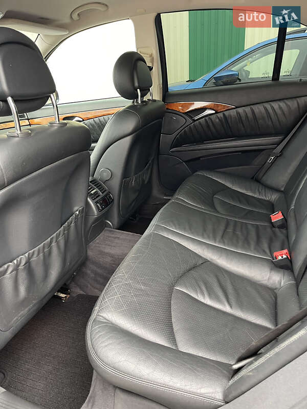 Седан Mercedes-Benz E-Class 2004 в Хмельницком