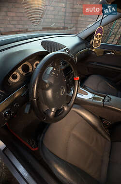 Седан Mercedes-Benz E-Class 2003 в 