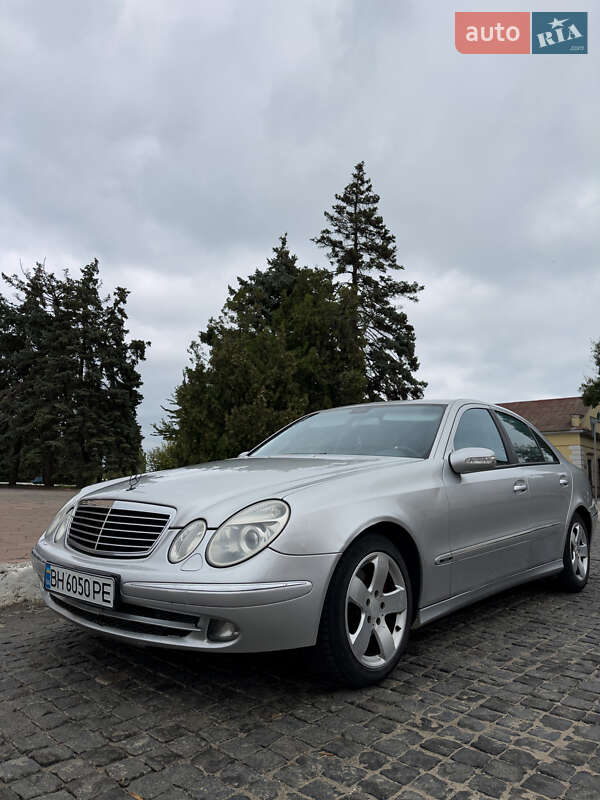 Седан Mercedes-Benz E-Class 2003 в Великодолинском фото Седан Mercedes-Benz E-Class 2003 в Великодолинском