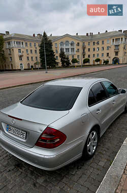 Седан Mercedes-Benz E-Class 2003 в 