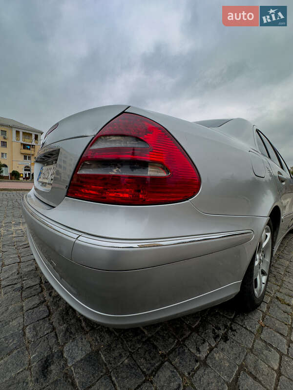 Седан Mercedes-Benz E-Class 2003 в Великодолинском фото 7 Седан Mercedes-Benz E-Class 2003 в Великодолинском