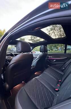 Седан Mercedes-Benz E-Class 2017 в  фото 4 Седан Mercedes-Benz E-Class 2017 в