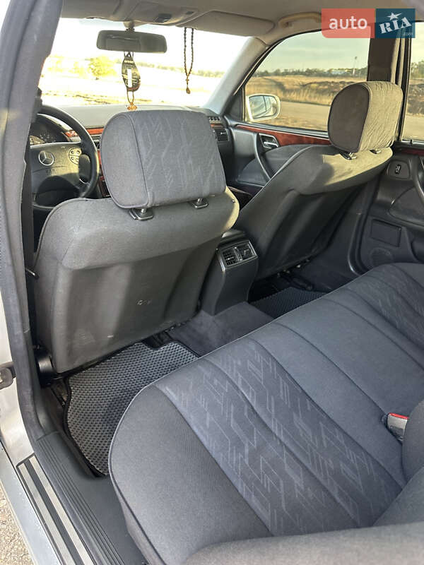Седан Mercedes-Benz E-Class 2000 в Одесі фото 19 Седан Mercedes-Benz E-Class 2000 в Одесі