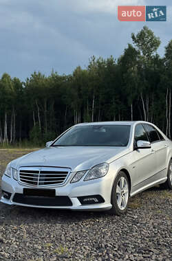 Mercedes-Benz E-Class 2010
