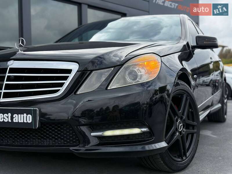 Седан Mercedes-Benz E-Class 2012 в Рівному