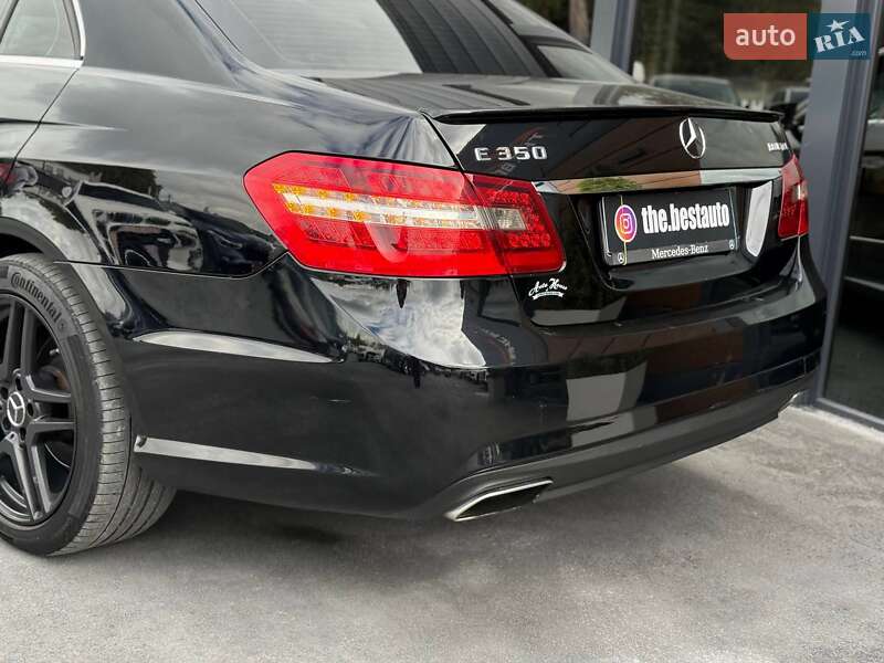 Седан Mercedes-Benz E-Class 2012 в Рівному