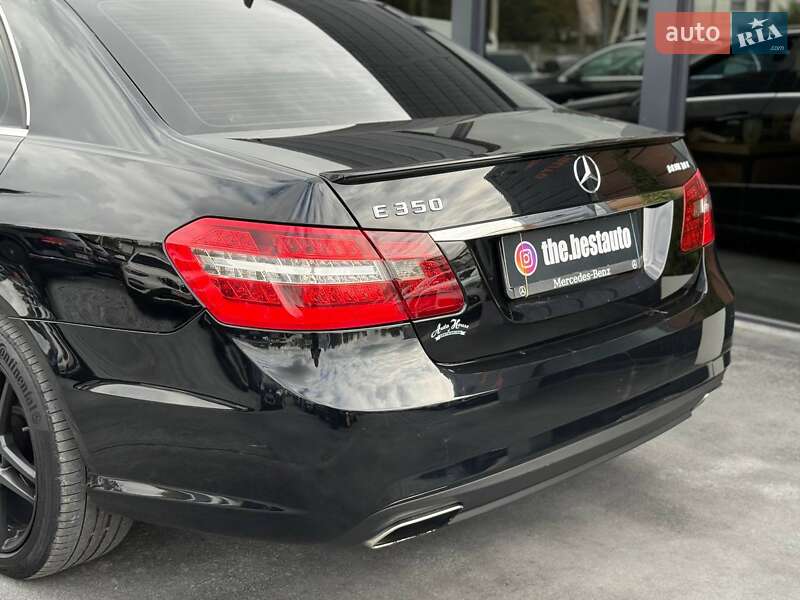 Седан Mercedes-Benz E-Class 2012 в Рівному