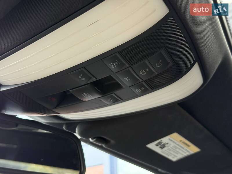 Седан Mercedes-Benz E-Class 2012 в Рівному