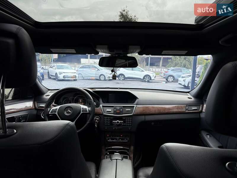 Седан Mercedes-Benz E-Class 2012 в Рівному