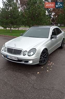 Седан Mercedes-Benz E-Class 2002 в 