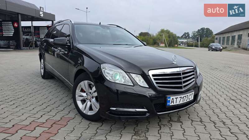 Універсал Mercedes-Benz E-Class 2011 в Івано-Франківську