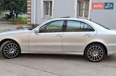 Седан Mercedes-Benz E-Class 2007 в 