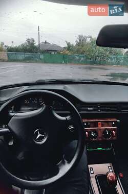 Седан Mercedes-Benz E-Class 1991 в 
