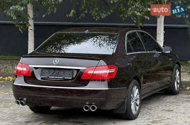Седан Mercedes-Benz E-Class 2009 в 
