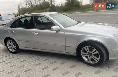 Седан Mercedes-Benz E-Class 2003 в 