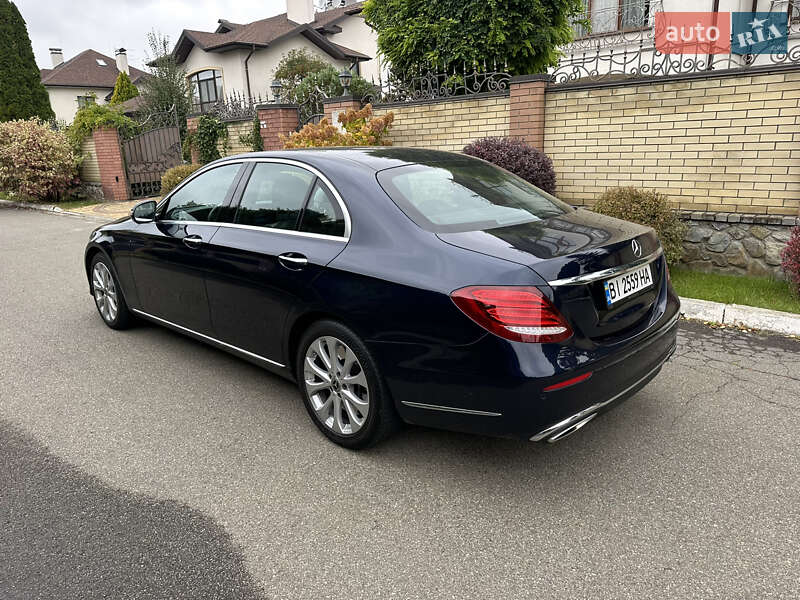 Седан Mercedes-Benz E-Class 2017 в Киеве