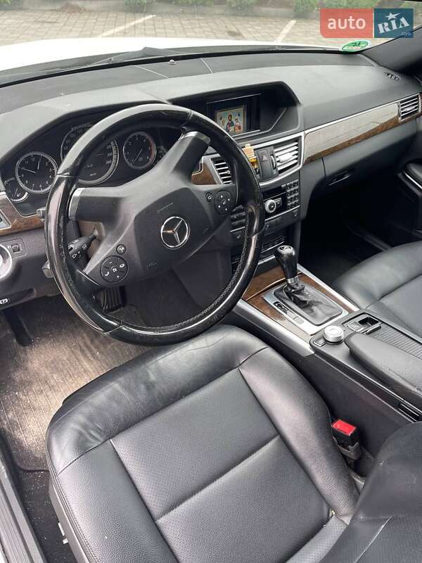 Седан Mercedes-Benz E-Class 2011 в Сарнах фото 11 Седан Mercedes-Benz E-Class 2011 в Сарнах