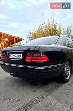 Седан Mercedes-Benz E-Class 1996 в 