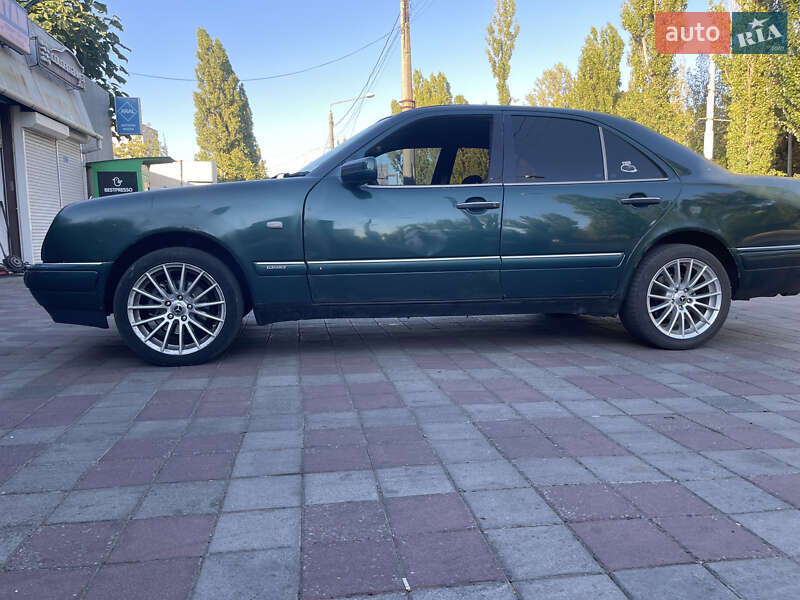 Седан Mercedes-Benz E-Class 1996 в Одесі фото 3 Седан Mercedes-Benz E-Class 1996 в Одесі