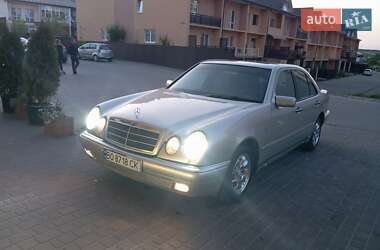 Седан Mercedes-Benz E-Class 1997 в Ременове
