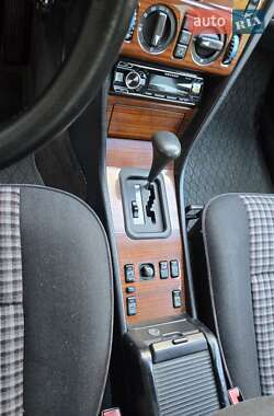 Седан Mercedes-Benz E-Class 1995 в 