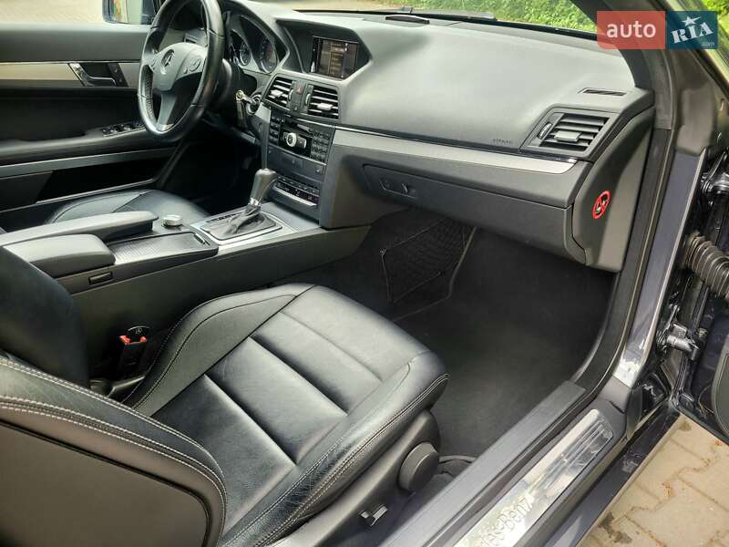 Купе Mercedes-Benz E-Class 2010 в Хмельницькому фото 29 Купе Mercedes-Benz E-Class 2010 в Хмельницькому