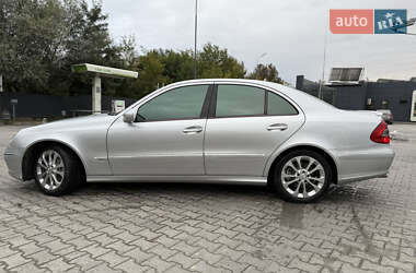 Седан Mercedes-Benz E-Class 2008 в 