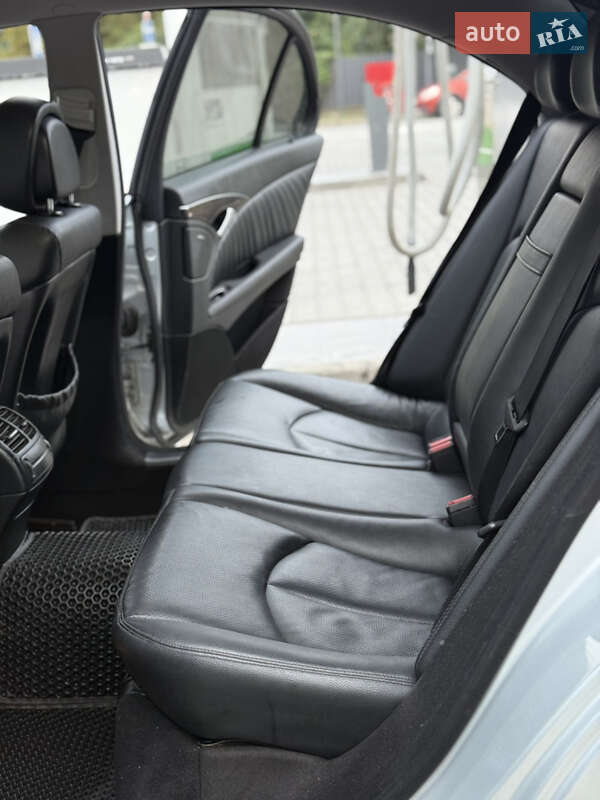 Седан Mercedes-Benz E-Class 2008 в Черновцах