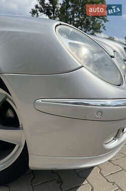 Седан Mercedes-Benz E-Class 2004 в 