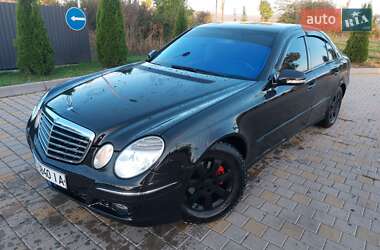Седан Mercedes-Benz E-Class 2008 в 